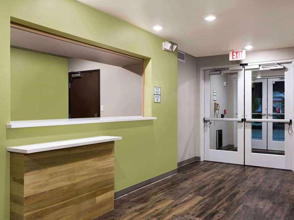 Woodspring Suites Chicago Tinley Park Interior photo