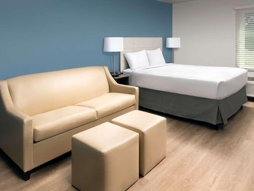 Woodspring Suites Chicago Tinley Park Room photo